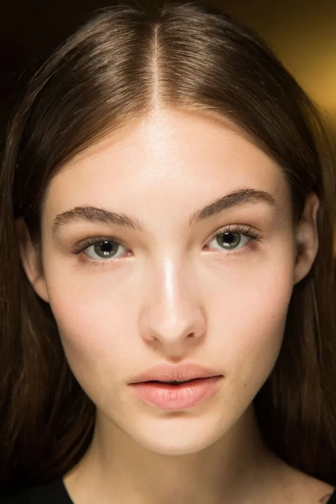 how to apply under eye concealer