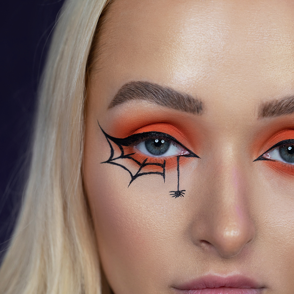 easy spider eye makeup