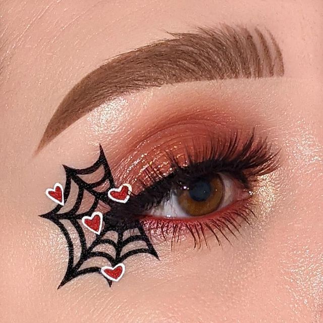 easy spider eye makeup