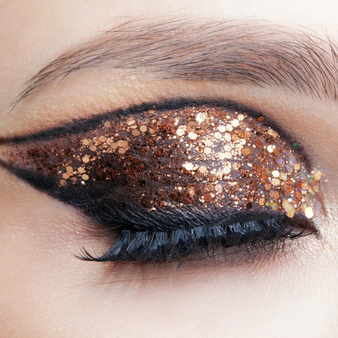 eye glitter makeup