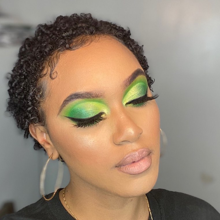 green eyeshadow